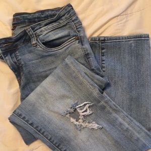 Boyfriend KUT jeans with holes in thigh